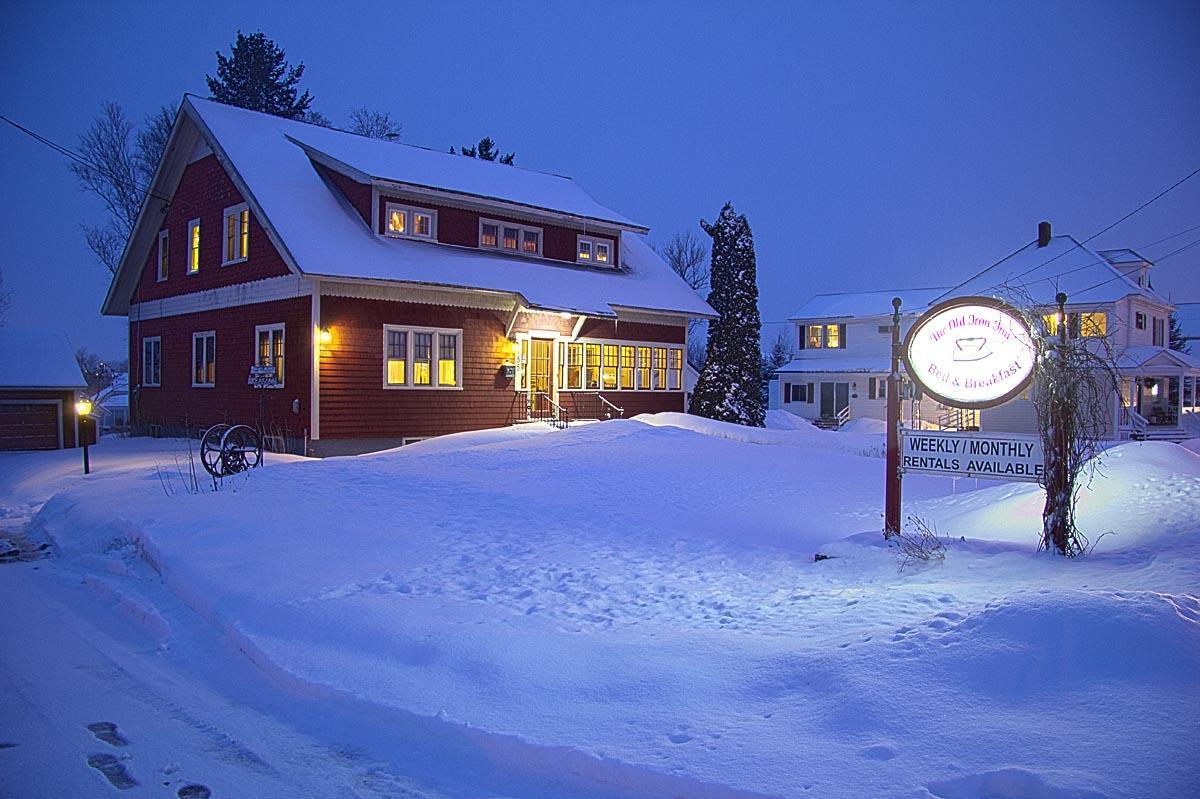 Old Iron Inn Bed And Breakfast Caribou エクステリア 写真