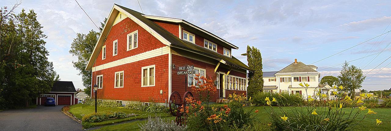 Old Iron Inn Bed And Breakfast Caribou エクステリア 写真